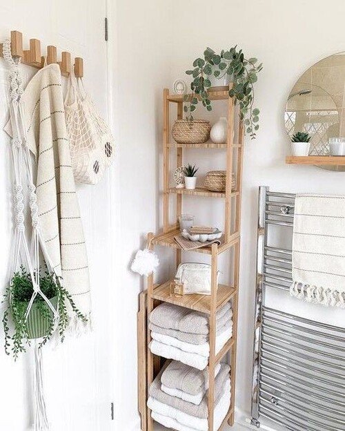 Organic elegance: bamboo shelves adorned with artisanal macramé details