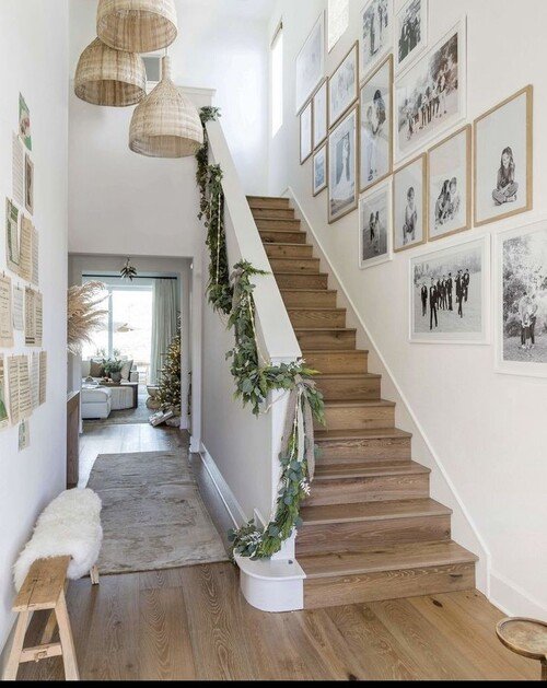 Light and airy gallery walls