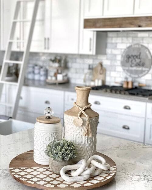 Layer patterned accents in a neutral color palette